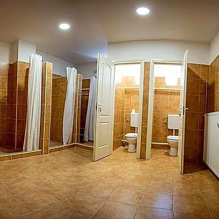 Kisgati Vendeghaz * Капошвар